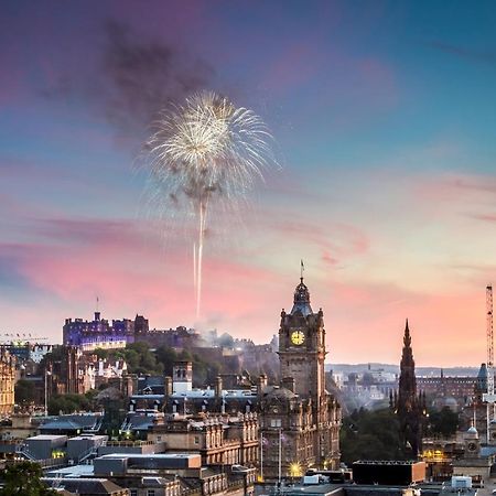אדינבורו Pass The Keys Central Spacious Flat At Royal Mile מראה חיצוני תמונה