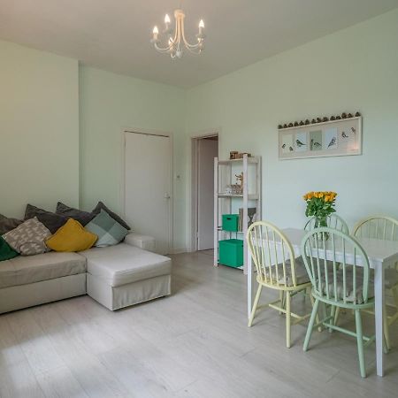 אדינבורו Pass The Keys Central Spacious Flat At Royal Mile מראה חיצוני תמונה