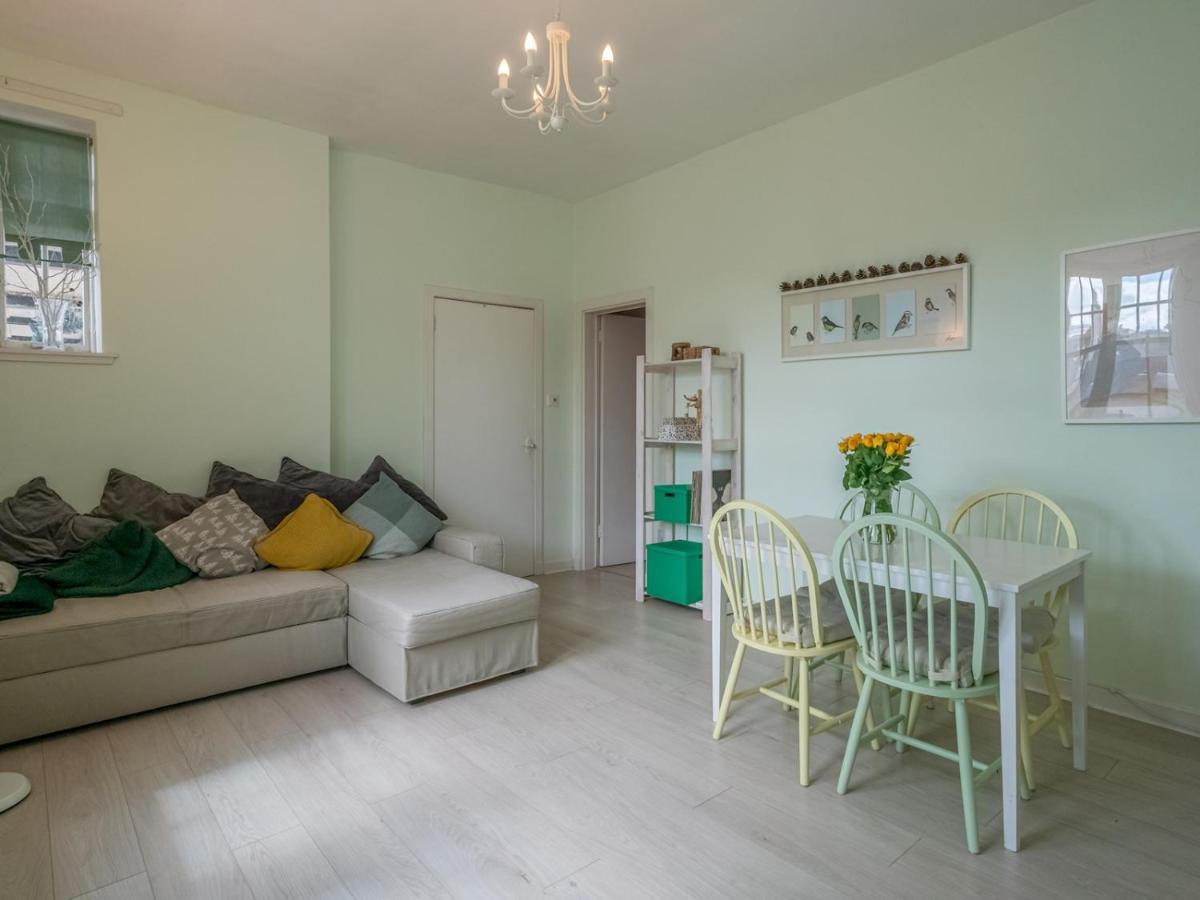 אדינבורו Pass The Keys Central Spacious Flat At Royal Mile מראה חיצוני תמונה