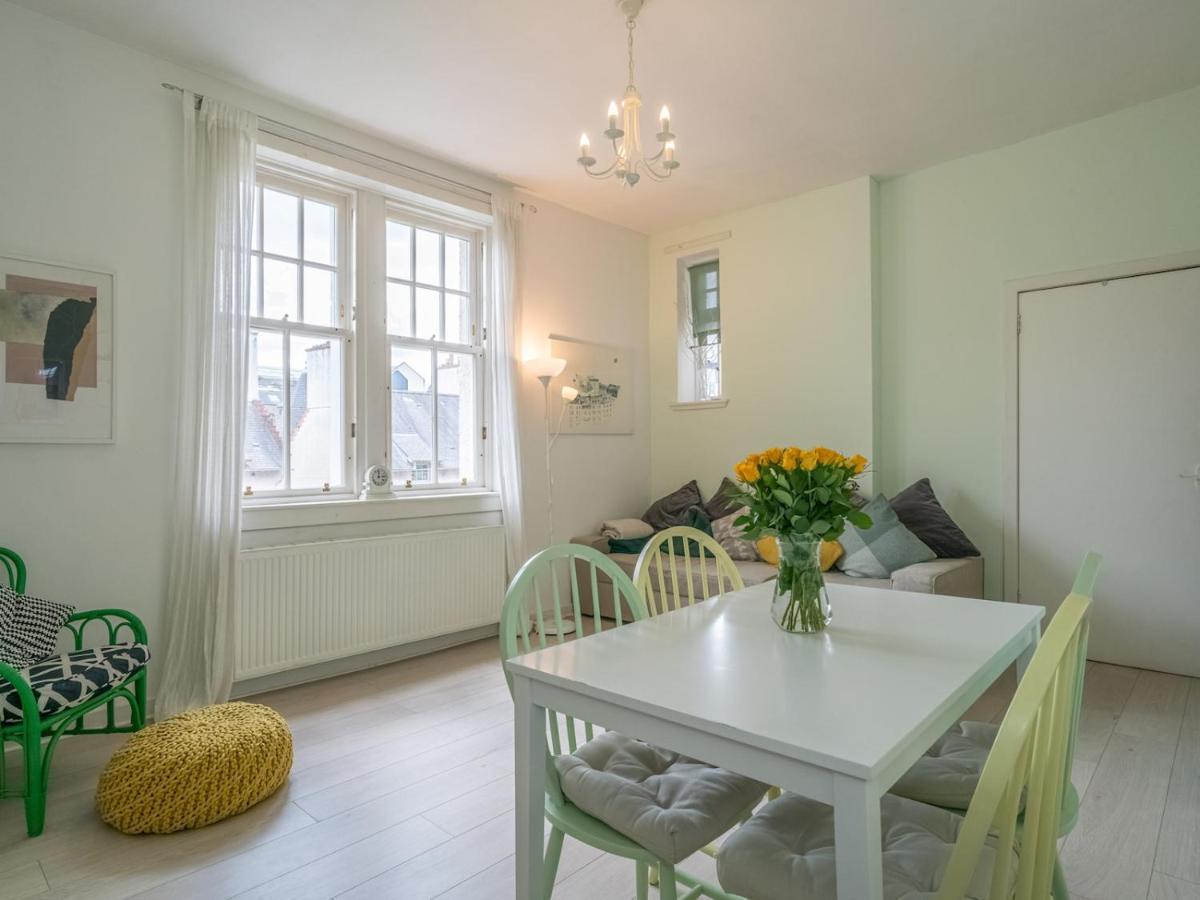 אדינבורו Pass The Keys Central Spacious Flat At Royal Mile מראה חיצוני תמונה